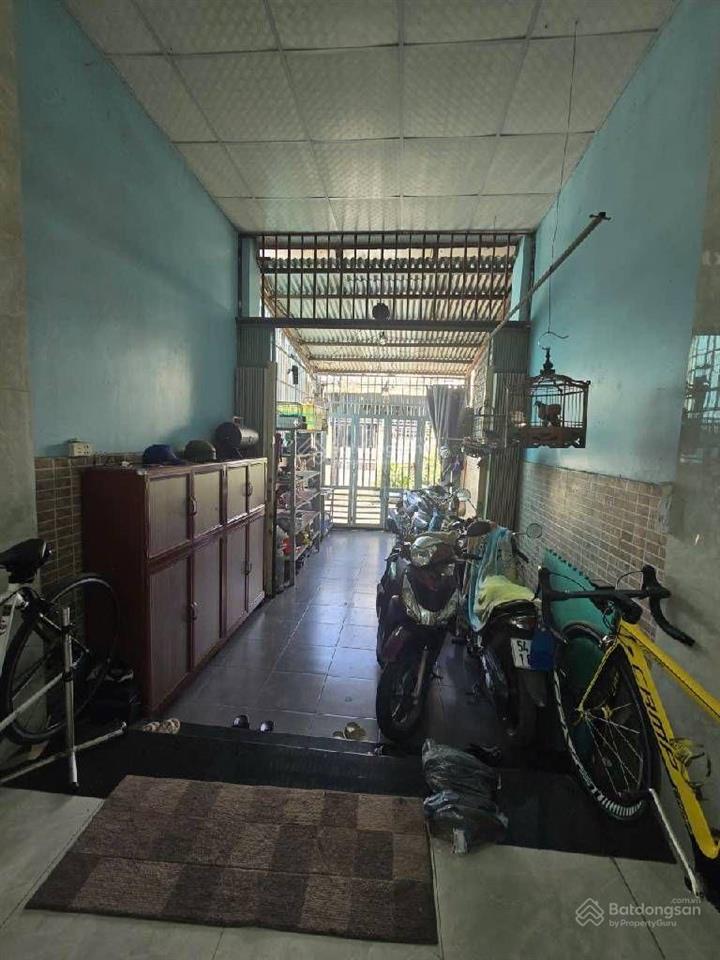 Chỉ 4,25 tỷ, nhà 2 tầng 4pn, đường ô tô 5m 76m2, cạnh metro, bx miền đông mới