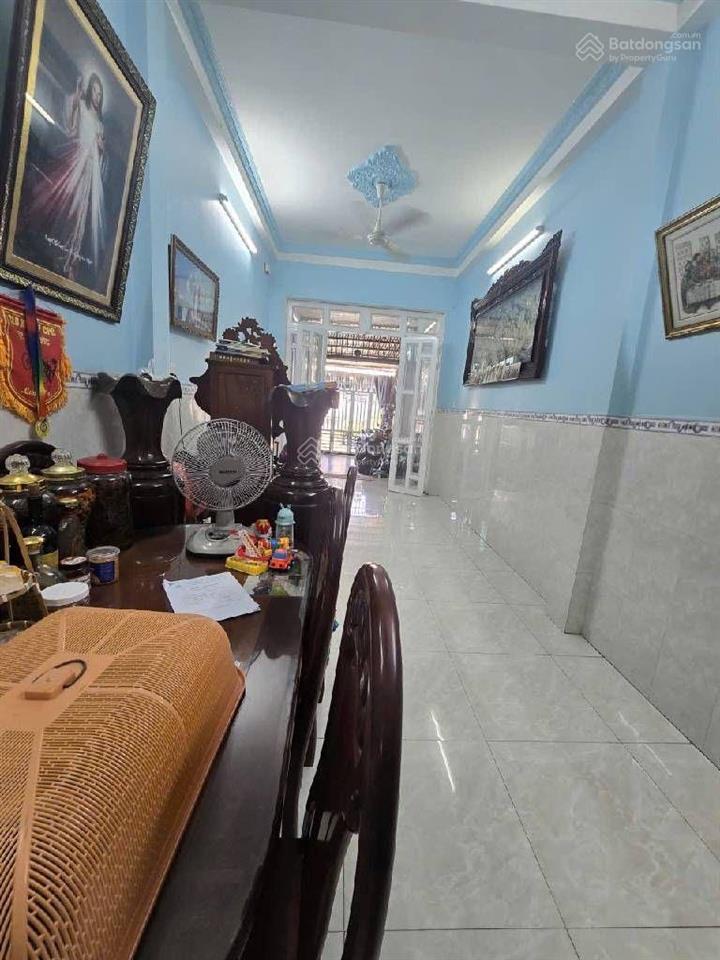Chỉ 4,25 tỷ, nhà 2 tầng 4pn, đường ô tô 5m 76m2, cạnh metro, bx miền đông mới