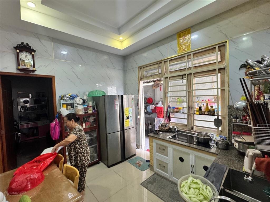 Nhà 3 lầu 3 mt thoáng  50m2 ngang 5  sát vách ubnd phường tnp  6 tỷ