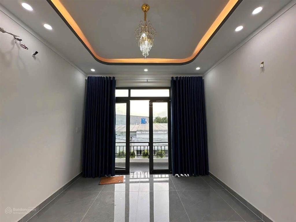 Nhà chính chủ  2ty300  phong phú
