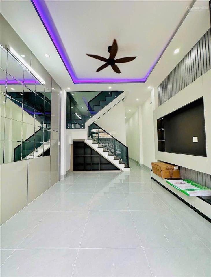 Bán gấp nhà chính chủ  2tỷ050tr  trần đại nghĩa