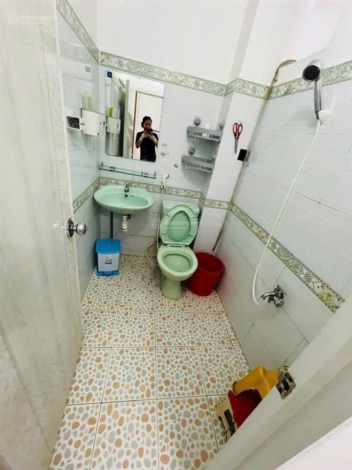 Cho thuê nhà đường số 12 bình hưng hoà, bình tân, dt 4x11m