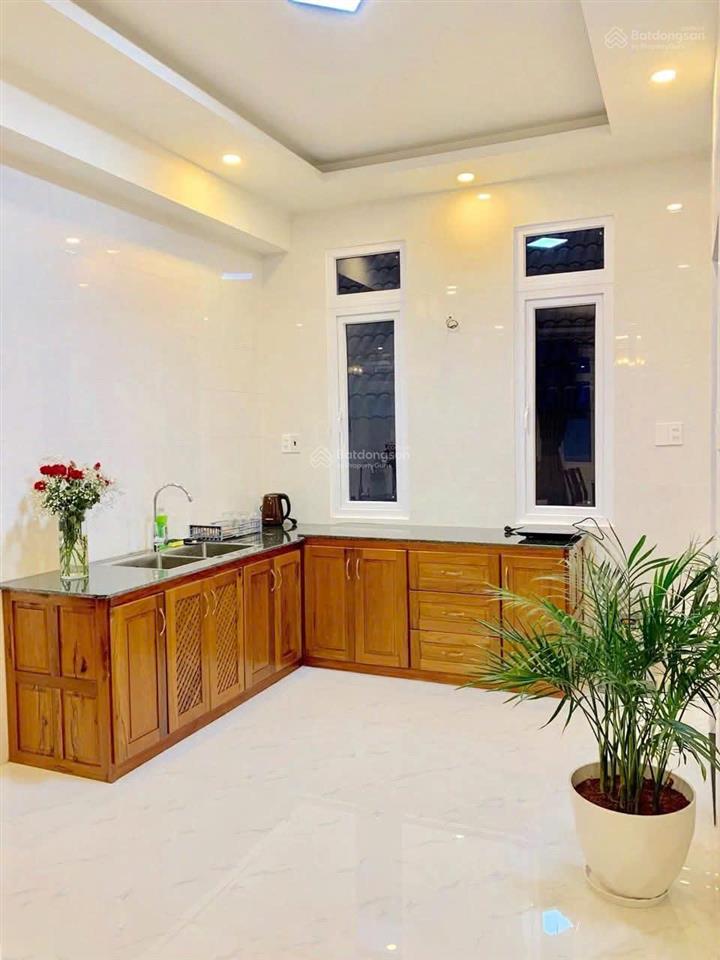 Cho thuê villa vị trí đắc địa để kinh doanh lưu trú thu nhập ổn định 11pn chỉ 40tr tháng