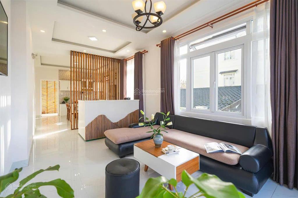 Cho thuê villa vị trí đắc địa để kinh doanh lưu trú thu nhập ổn định 11pn chỉ 40tr tháng