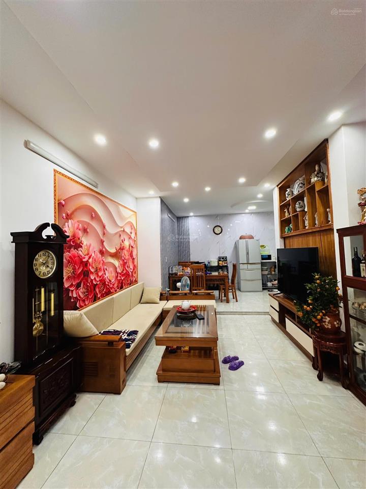 Bán nhà mặt ngõ chùa hàng gần đầu tô hiệu. trước nhà để được chục xe máy
