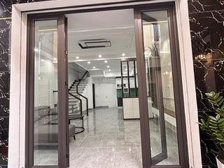 Nhà đẹp độc lập sân cổng tại 128 an đà