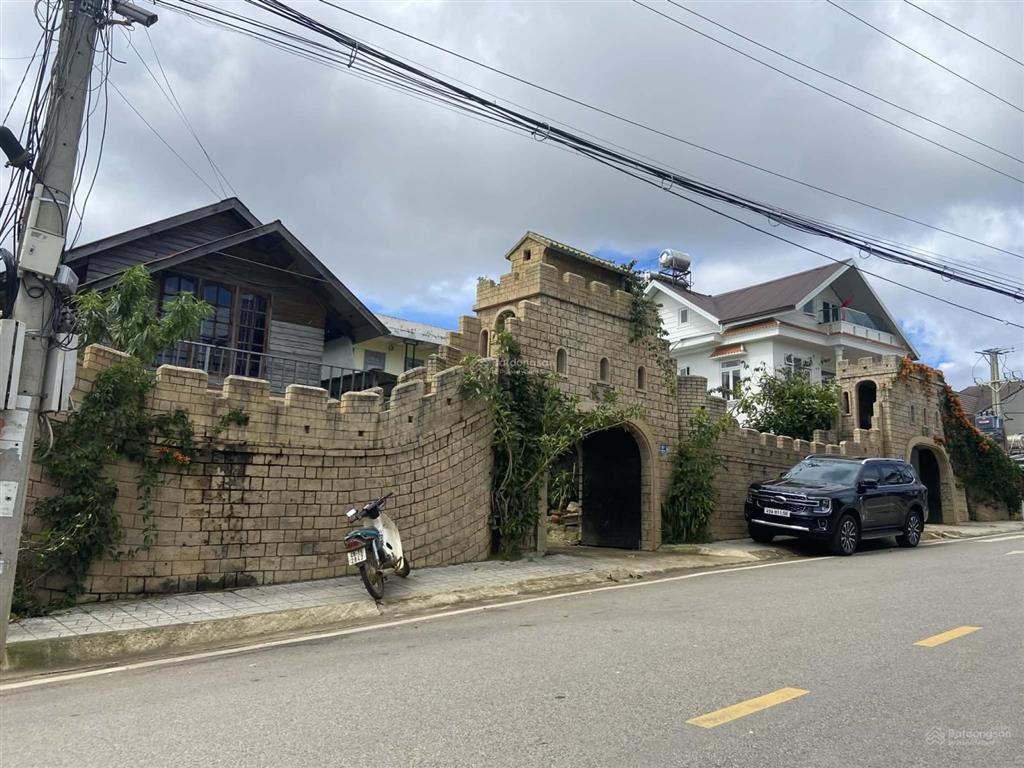 Bán biệt thự nghỉ dưỡng độc đáo nhất thành phố đà lạt