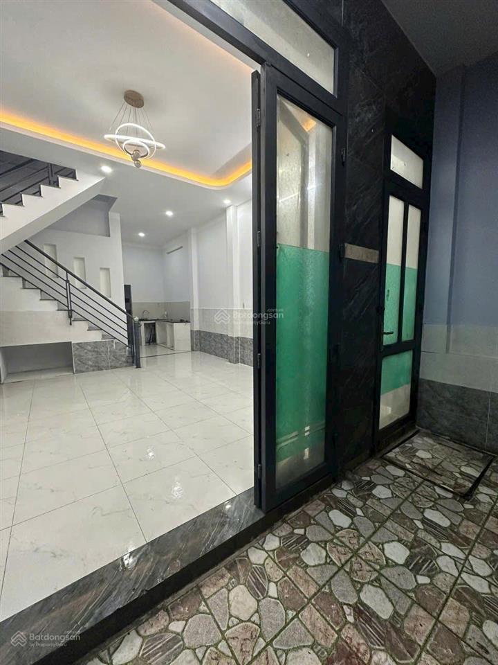 Bán nhà shr siêu đẹp xuân thới đông giá 3,3 tỷ thương lượng, 60m2, view đẹp, đúc thật trệt 1 lầu