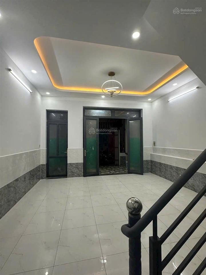 Bán nhà shr siêu đẹp xuân thới đông giá 3,3 tỷ thương lượng, 60m2, view đẹp, đúc thật trệt 1 lầu