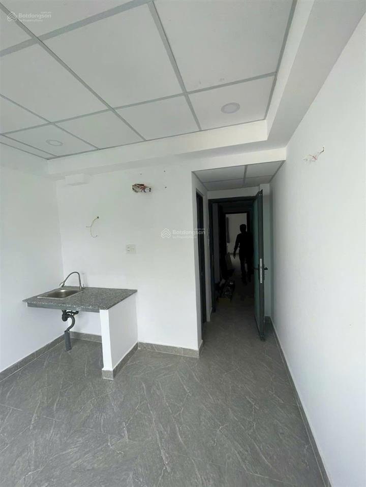 Hàng hiếm gò vấp 6 tầng +thang máy +9pn +hẻm 6m +doanh thu 45tr/thg  khang 0984 874 *** xem ngay