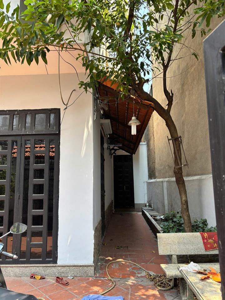 Bùi quang là  gv 4 tầng, 5 pn, ngang 6m sát đường chính, giá 9,5 tỷ  khang 0984 874 *** xem ngay