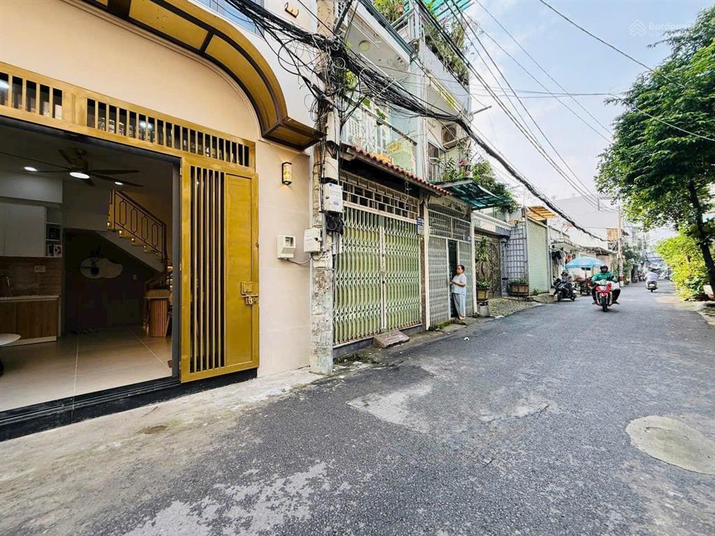 Hơn 5 tỷ hxh nguyễn tư giảngò vấp 3 tầng full nội thất kế chợ phạm văn bạch  0984 874 *** xem ngay