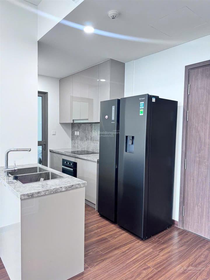 Siêu phẩm cho thuê căn 3pn 2wc phân khu cao cấp masteri giá chỉ 18tr/th, miễn phí môi giới 100%