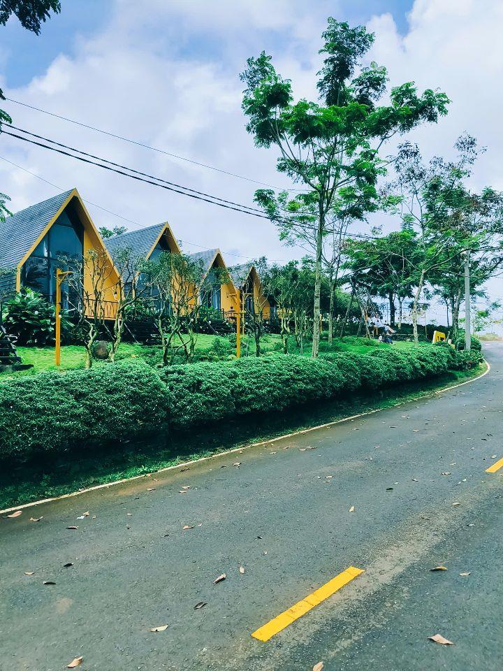 ngộp bán gấp 200m2 view hồ trung tâm thành phố bảo lộc sẵn 100m2 tc sổ sẵn 