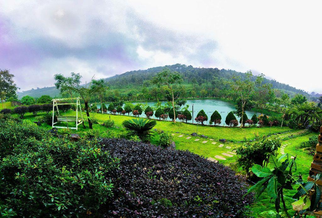 Chủ ngộp bán gấp 200m2 đất n ngay tại trung tâm thành phố bảo lộc sẵn 100m2 thổ cư sổ sẵn. - giá chỉ 700tr