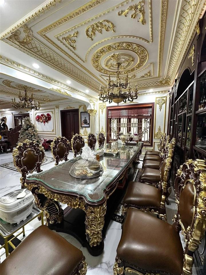 Chính chủ cần bán căn nhà ở mặt phố thịnh liệt dt. 50m2. mt. 4m. 6 tầng. 6 ngủ. giá.19 tỷ.