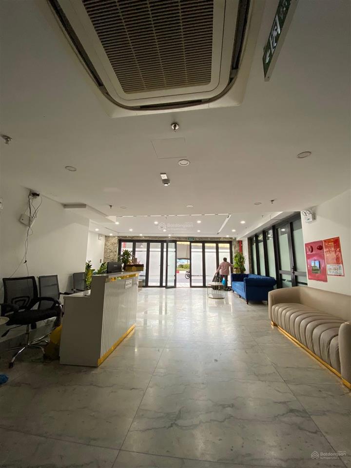 Mặt phố vũ tông phan  dt. 85m. mt. 6m. 6 tầng. giá. 35 tỷ.