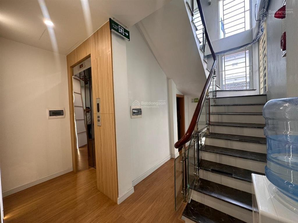 Bán căn nhà mặt phố minh khai. dt 40m2 mt 3,5m, 6 tầng. giá 15 tỷ