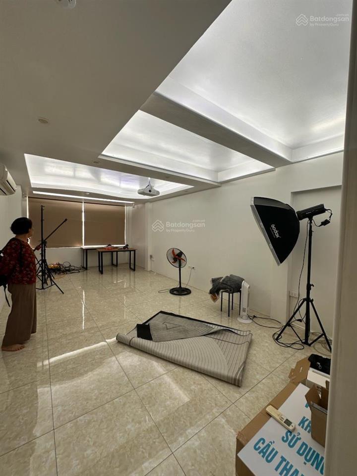 Bán căn nhà mặt phố minh khai. dt 40m2 mt 3,5m, 6 tầng. giá 15 tỷ