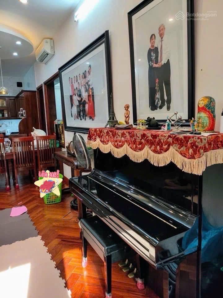 Bán nhà mặt phố đại từ. 45m. mt 4,5m. 6 tầng. 10 tỷ.
