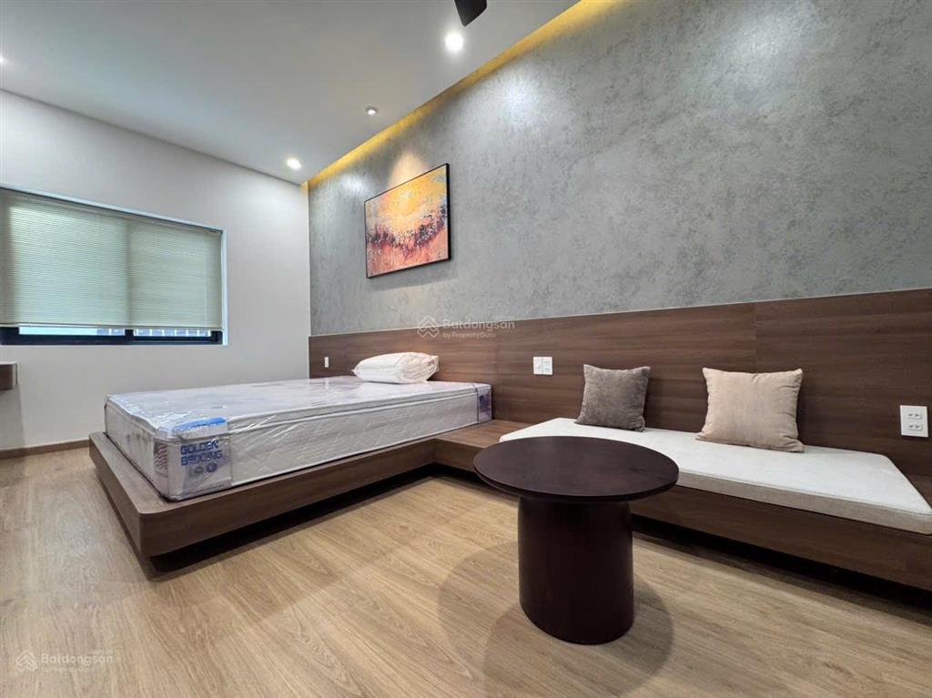 Cho thuê căn villa có hồ bơi  khu nam việt á  villa rất đẹp mới