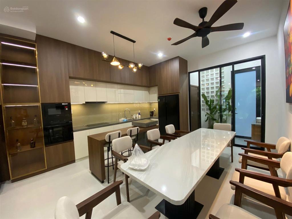 Cho thuê căn villa có hồ bơi  khu nam việt á  villa rất đẹp mới