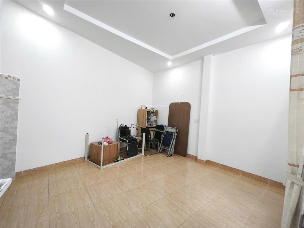 Cho thuê nhà yên khê gần dũng sỹ điện ngọc  giá 12 triệu