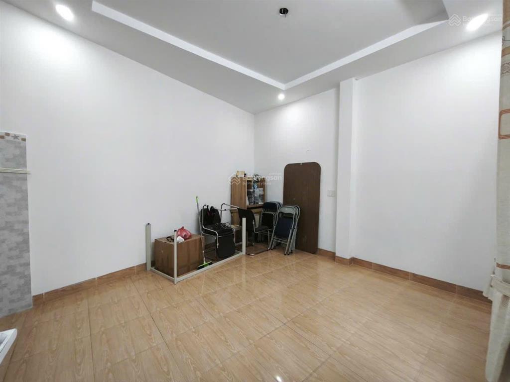 Cho thuê nhà yên khê gần dũng sỹ điện ngọc  giá 12 triệu