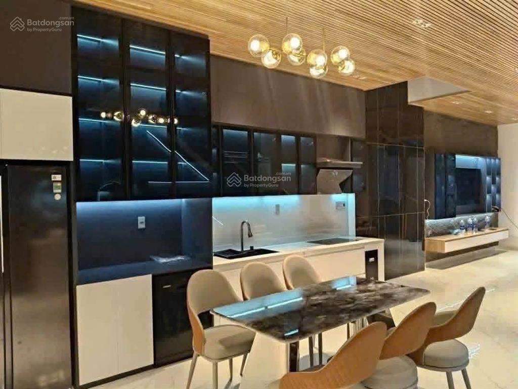 Cho thuê nhà đẹp 3 tầng 3 phòng ngủ hòa xuân cẩm lệ  mt đường trần kim xuyến