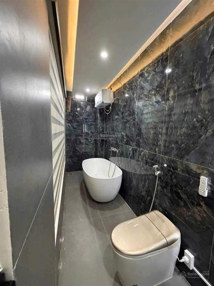 Cho thuê nhà đẹp 3 tầng 3 phòng ngủ hòa xuân cẩm lệ  mt đường trần kim xuyến