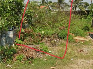 Mặt đường 402 hoà nghĩa, dương kinh, hải phòng. nằm trên mặt đường rộng 28m 402 hoà nghĩa