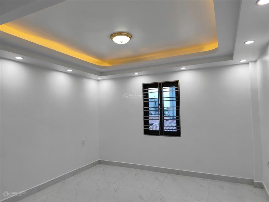 Chính chủ gửi bán nhà 3 tầng  vọng hải  hưng đạo nhà mới đẹp, ở ngay