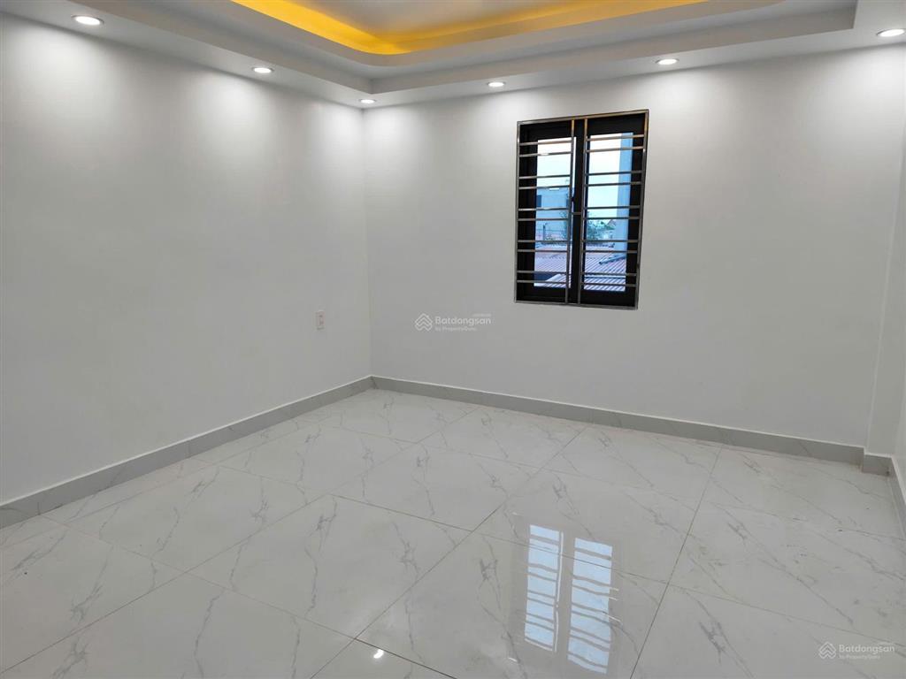Chính chủ gửi bán nhà 3 tầng  vọng hải  hưng đạo nhà mới đẹp, ở ngay