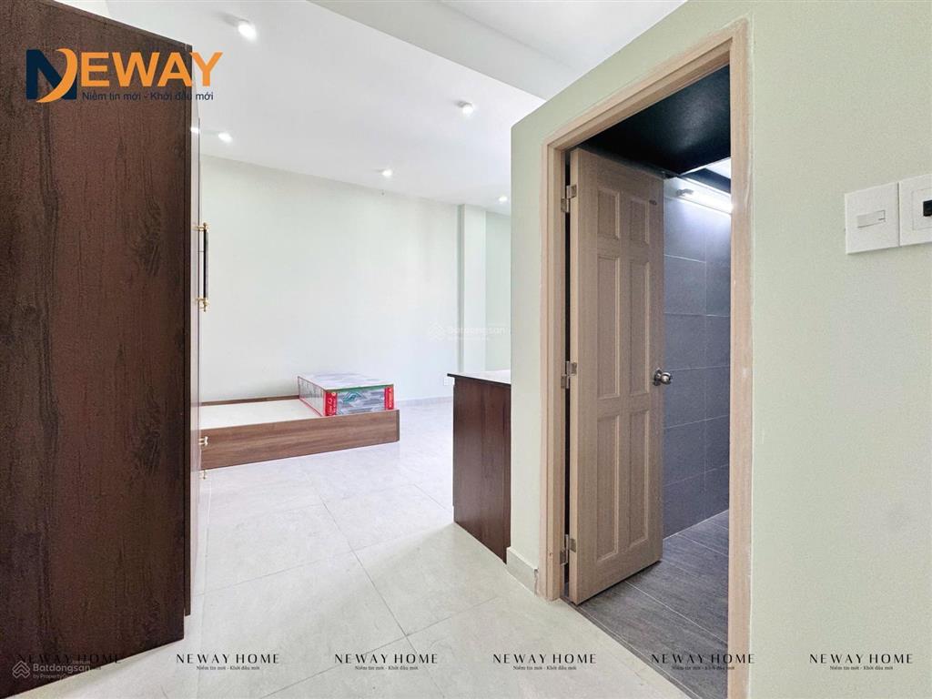 Cho thuê studio ban công/cửa sổ full nội thất, thang máy, bảo vệ  cạnh etown cộng hòa, sân ga t3
