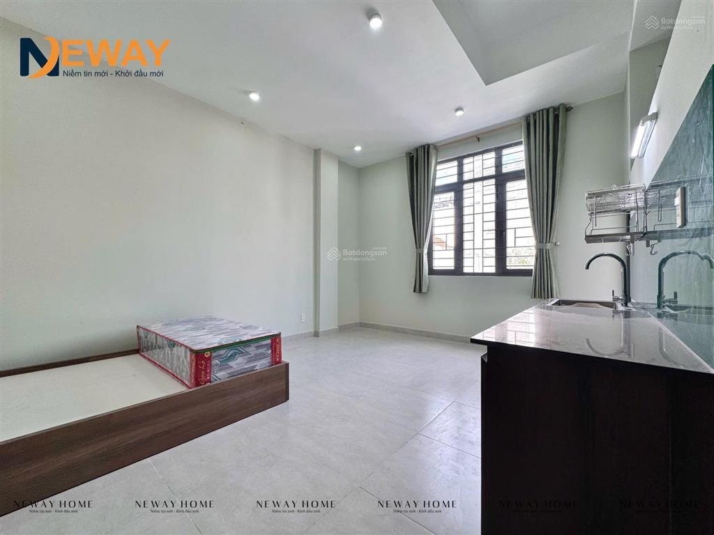 Cho thuê studio ban công/cửa sổ full nội thất, thang máy, bảo vệ  cạnh etown cộng hòa, sân ga t3