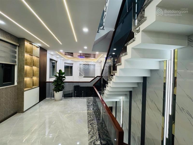 Bán căn góc 5 tầng mã lò  đường nhựa 8m (53m2) 5pn  full nội thất cao cấp chỉ 8.45 tỷ shr
