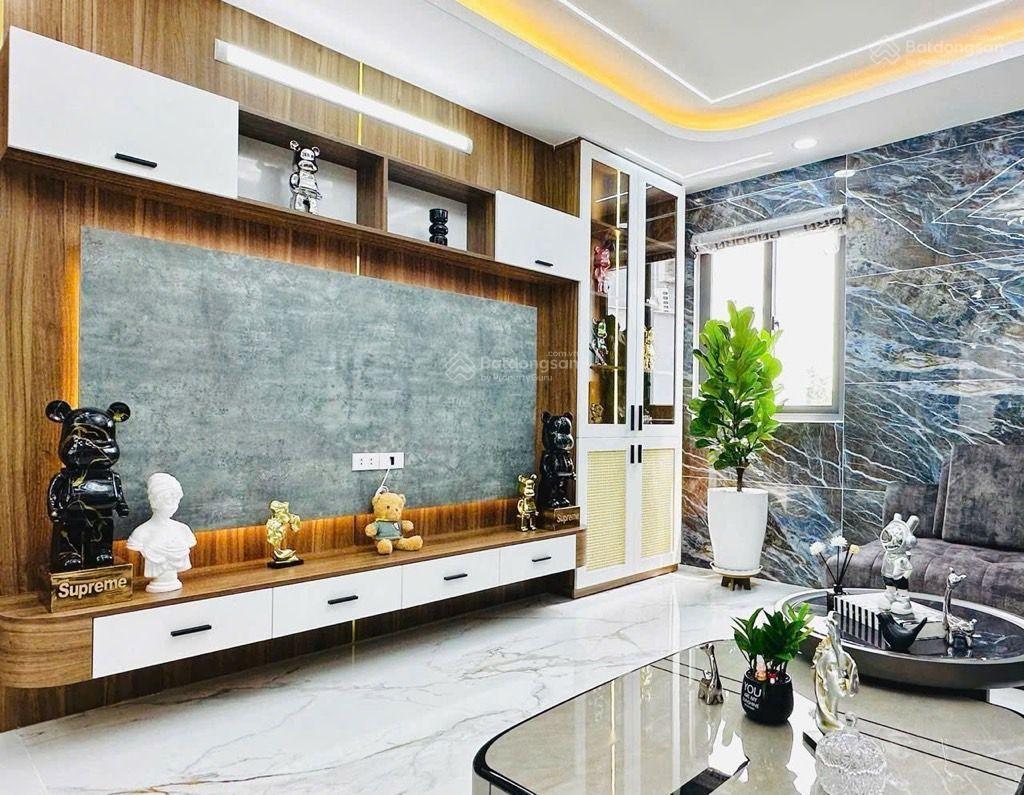 Nhà 5 tầng mới (4x18m) 5pn  thang máy  hxh tránh  khu phân lô  chiến lược chỉ 8.8tỷ (tl)