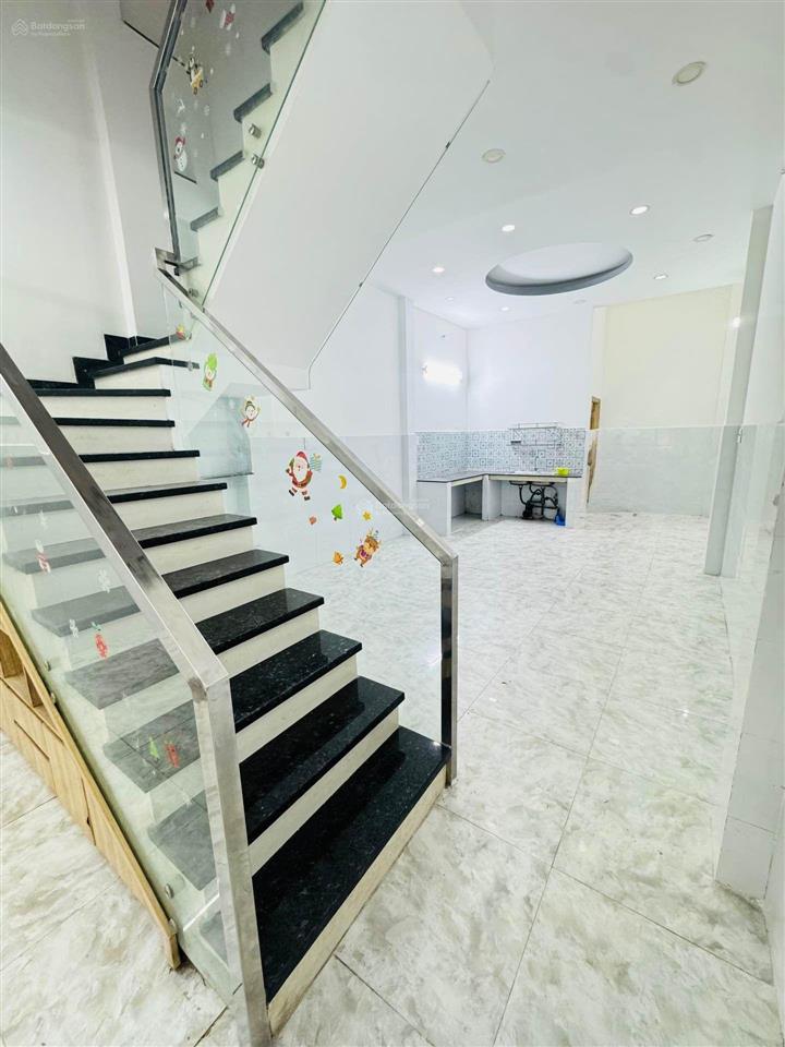 Chỉ 7.7 tỷ  mặt phố kd  giáp quận 6  kề khu tên lửa  73m²  (4x18m) 3pn  sát đường số 7