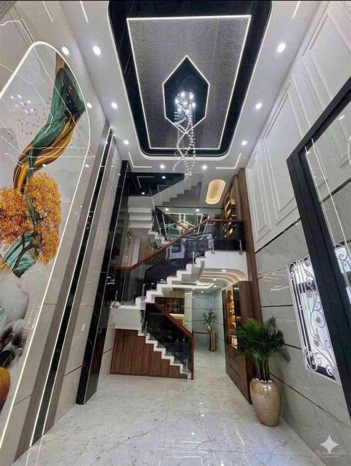 Căn góc mã lò  (4x13m)  4pn  5 tầng  full nội thất xịn  hxh 7m gần lê văn quới  chỉ 8,5 tỷ