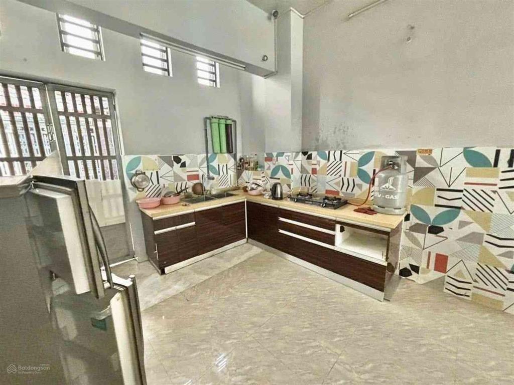 Nhà 4 tầng 2mt  hẻm nhựa 7m  kd cho thuê 15 tr/th  hương lộ 2  (5x15m)  4pn  chỉ 8.3 tỷ
