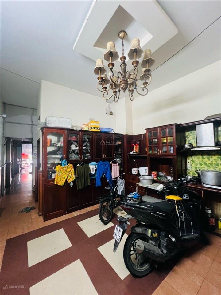 Mtkd chợ khu tên lửa  3 tầng  (4x16m)  5pn  hoàng văn hợp  dòng tiền 20tr/tháng  chỉ 8.6 tỷ