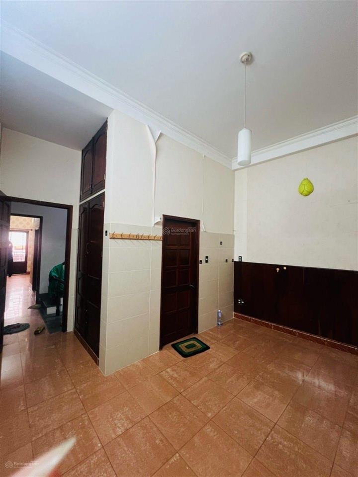 Mtkd chợ khu tên lửa  3 tầng  (4x16m)  5pn  hoàng văn hợp  dòng tiền 20tr/tháng  chỉ 8.6 tỷ
