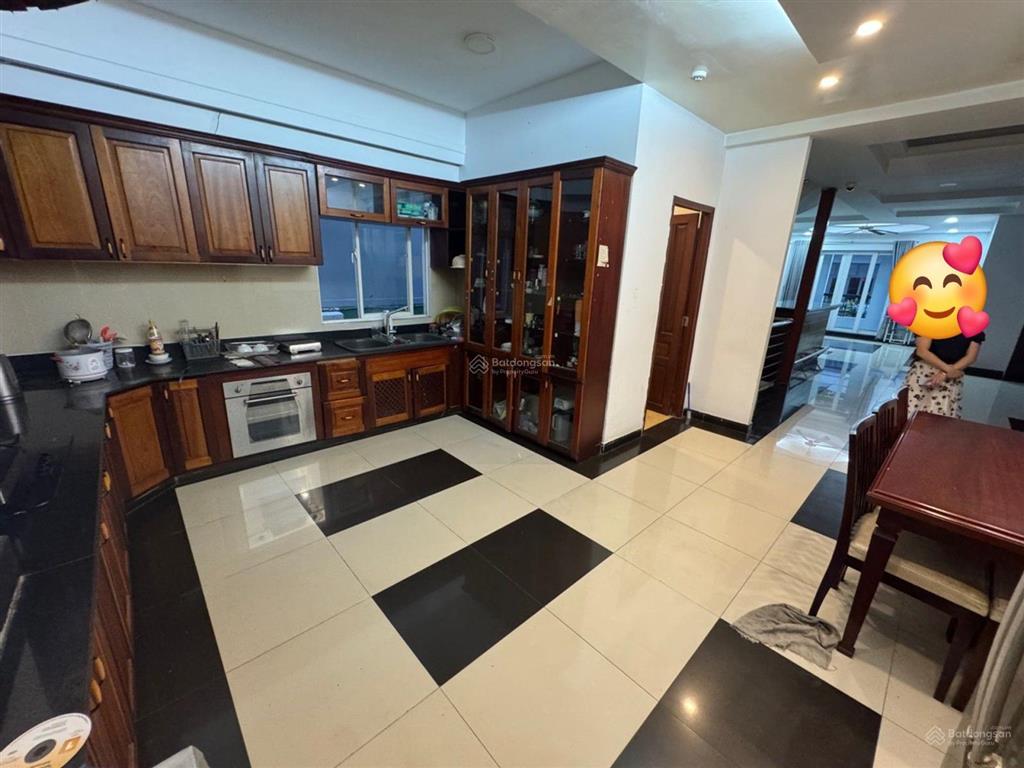 Tòa nhà 8 tầng q5  thang máy xịn  (9.8x17.4m) 19 pn  nguyễn trãi  lê hồng phong  chỉ 57,98 tỷ