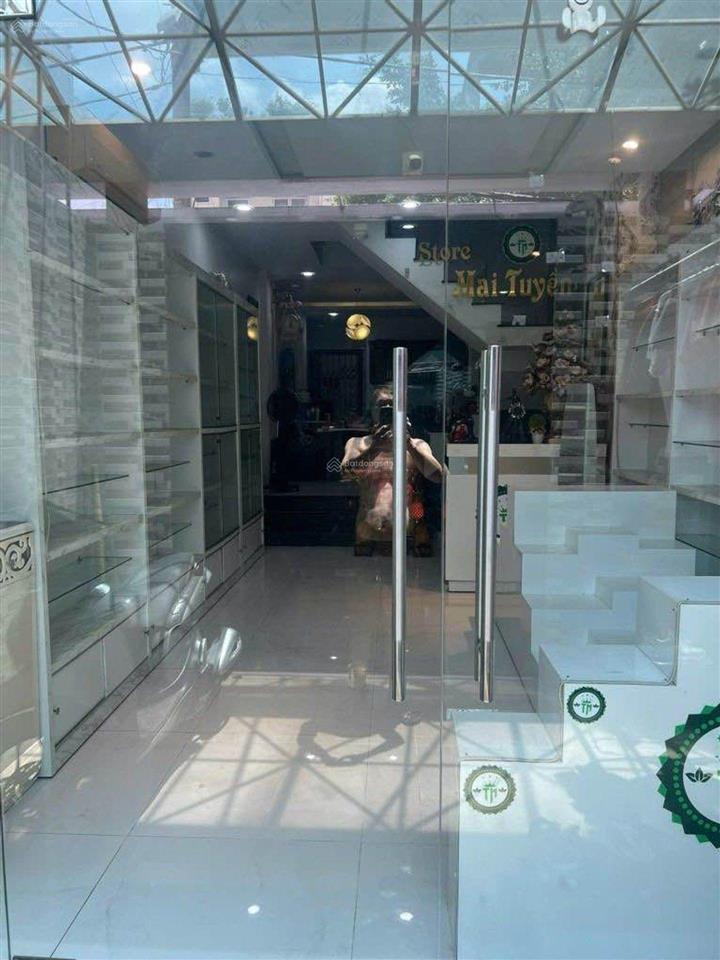 Mặt tiền khu vip tên lửa  5 tầng (5x19m) 15 phòng  dòng tiền 60 tr/th  gần aeon  giá 11.9 tỷ