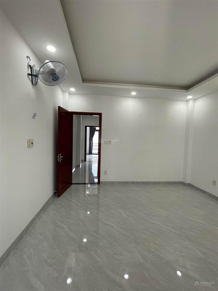 Nhà 5 tầng  lê đình cẩn (4.3x15m) 4pn  fuil nội thất  hxh 6m  gần khu tên lửa  chỉ 7.1 5 tỷ