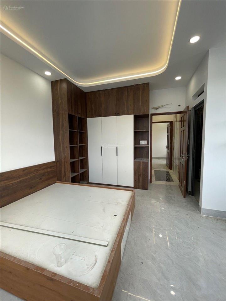 Nhà 5 tầng lô góc  hương lộ 2 (5.8x12m) 5pn  full nội thất  hxh 6m  gần tên lửa  chỉ7.45 tỷ