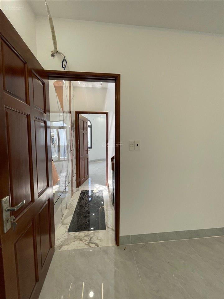 Nhà 5 tầng lô góc  hương lộ 2 (5.8x12m) 5pn  full nội thất  hxh 6m  gần tên lửa  chỉ7.45 tỷ