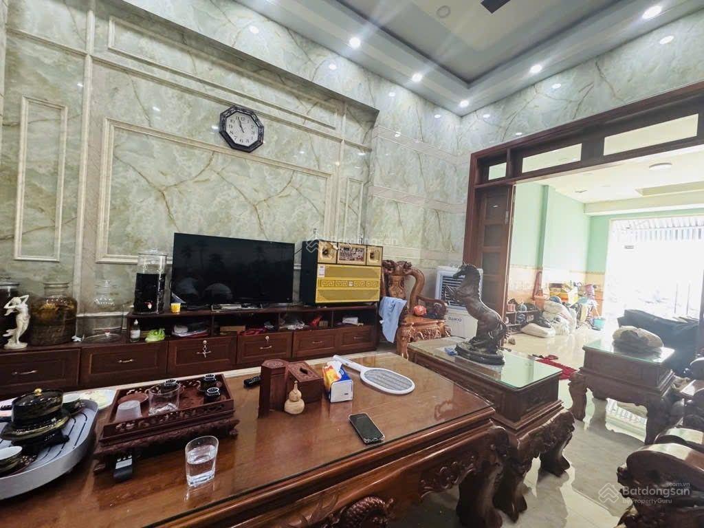 Nhà mt khu tên lửa  đường số 29 thang máy  4 tầng (160m2) 5pn  kd đỉnh cao  giá 19.9tỷ (tl)
