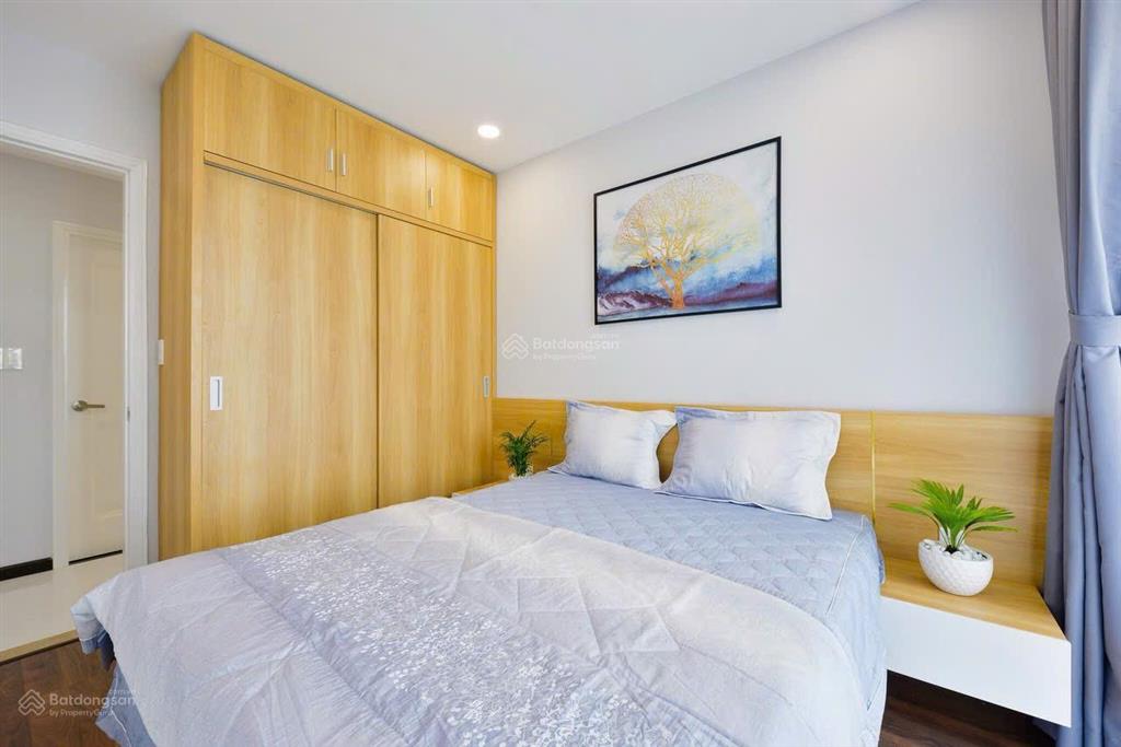 Bán căn góc tầng cao view đẹp thoáng mát 3pn 2wc full nội thất gần sân bay 92m2 giá nhận nhà 7.8tỷ