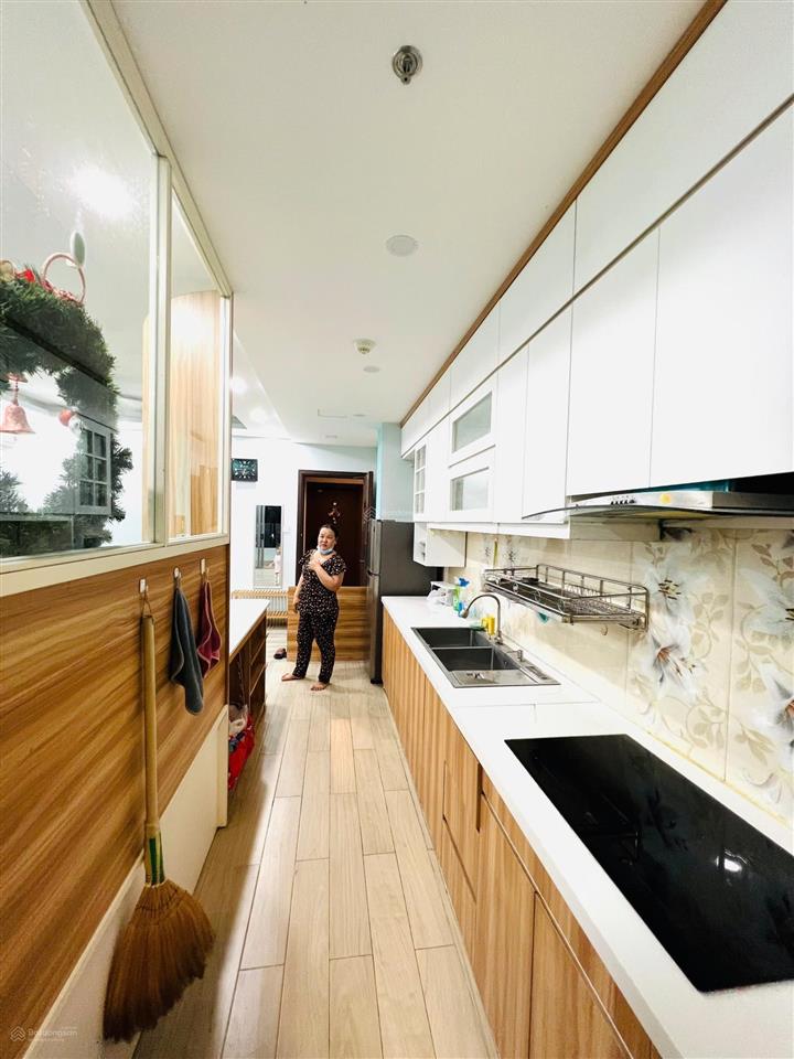 Bán căn hộ chung cư garden gate (chủ đầu tư novaland) 3pn 2wc 103m2 sát bên công viên gia định